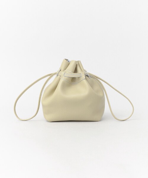 URBAN RESEARCH(アーバンリサーチ)の「巾着レザーミニショルダー(バッグ・レディース・IVORY/BLACK・-)」の4枚目の写真