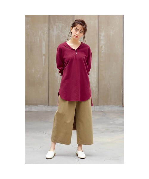 Live in comfort（リブインコンフォート）の「リブ イン コンフォート はまじとコラボ カジュアルスタイルがきれいめにまとまる やわらかフラットシューティー〈ホワイト〉（バッグ・財布・靴 > 靴 > その他シューズ・レディース・ホワイト・ｻｲｽﾞ24-24.5cm/ｻｲｽﾞ25-25.5cm/ｻｲｽﾞ23-23.5cm/ｻｲｽﾞ22-22.5cm）」の10枚目の写真