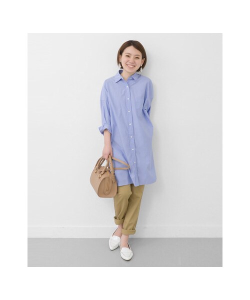 URBAN RESEARCH(アーバンリサーチ)の「オーバーシャツワンピース(ワンピース/ドレス・レディース・サックス/ホワイト・FREE)」の4枚目の写真