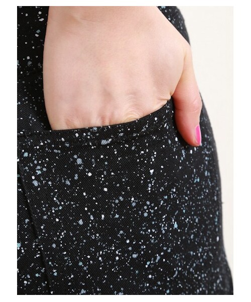 E hyphen world gallery（イーハイフンワールドギャラリー）の「【Special Price】ペイント風プリントショートパンツ（ショートパンツ・レディース・ベージュ/ブラック/ホワイト・M/S）」の8枚目の写真