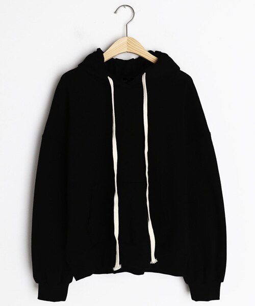 DHOLIC（ディーホリック）の「マフポケットフーディー&スリットスカートSET（その他トップス・レディース・ピンク/グレー/ブラック/イエロー・FREE）」の2枚目の写真