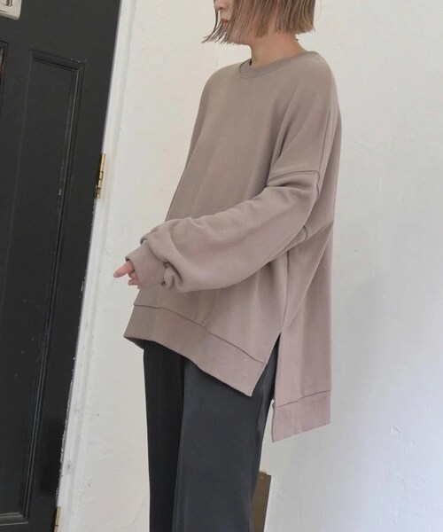 Sheson(シーズン)の「Sheson(シーズン)ミニ裏毛スリットスウェットプルオーバー(スウェット・レディース・ブラウン/モカ/ミント/チャコール・FREE)」の4枚目の写真