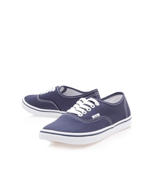 VANS（バンズ）の「AUTHENTIC LOPRO（シューズ・レディース・NAVY・36/39）」の2枚目の写真