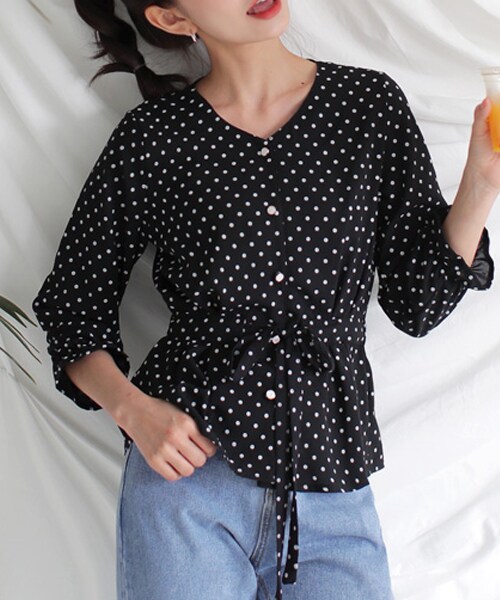 DHOLIC（ディーホリック）の「ウエストマークドットブラウス（シャツ/ブラウス・レディース・ホワイト/ブラック・FREE）」の2枚目の写真