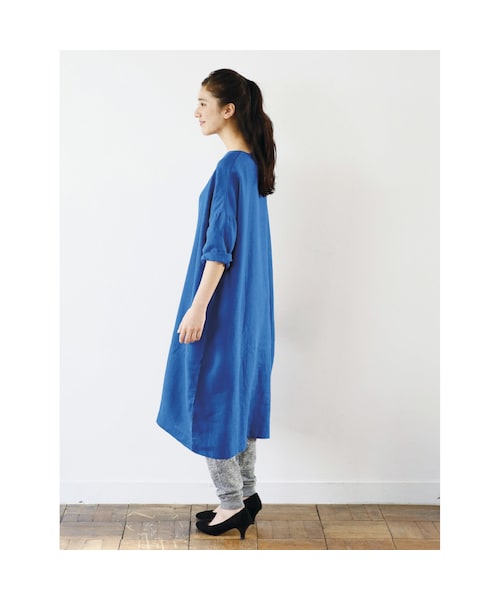 avecmoi(アヴェクモワ)の「avecmoi リネンワンピース〈ブルー〉(レディースファッション > ワンピース・チュニック > ワンピース・レディース・ブルー・1/2)」の6枚目の写真