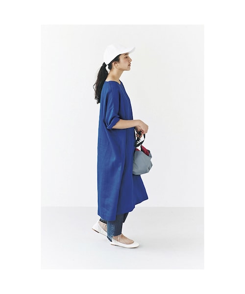 avecmoi(アヴェクモワ)の「avecmoi リネンワンピース〈ブルー〉(レディースファッション > ワンピース・チュニック > ワンピース・レディース・ブルー・1/2)」の9枚目の写真