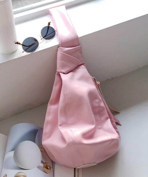 DHOLIC（ディーホリック）の「ボールシェイプワンハンドルバッグ（ハンドバッグ・レディース・ブラック/ピンク/ホワイト・FREE）」の3枚目の写真