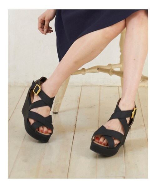 MAJESTIC LEGON（マジェスティックレゴン）の「【雑誌掲載】【入荷】♪クロスベルトサンダル（シューズ・レディース・キャメル/ネイビー/アイボリー/Ｌ／グリーン/ブラック/ピンク・S(約22.0～23.0㎝)/M(約23.0～24.0㎝)/L(約24.0～25.0㎝)/XL(約25.0～26.0㎝)）」の5枚目の写真