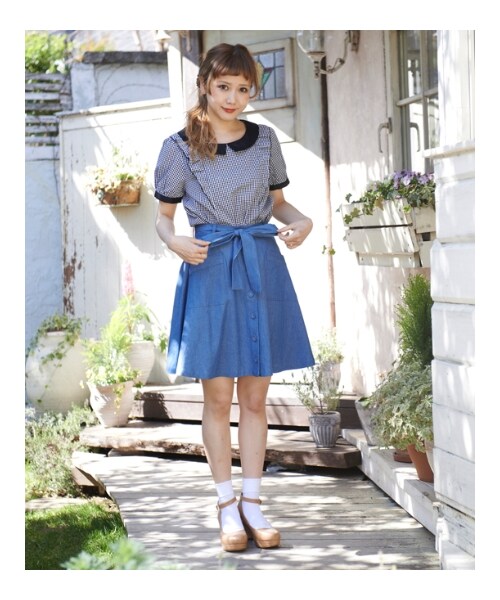 MAJESTIC LEGON（マジェスティックレゴン）の「☆膝丈前ボタンSK（パンツ・レディース・ネイビー/ラベンダー/オフ/ブルー・Free）」の4枚目の写真