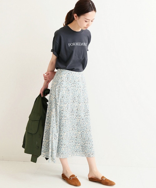 IENA(イエナ)の「《予約》ロゴプリントTシャツ◆(トップス・グレー/フリー)」の4枚目の写真