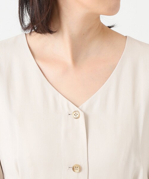 SLOBE IENA（スローブイエナ）の「《予約》Vネックフロントボタン  