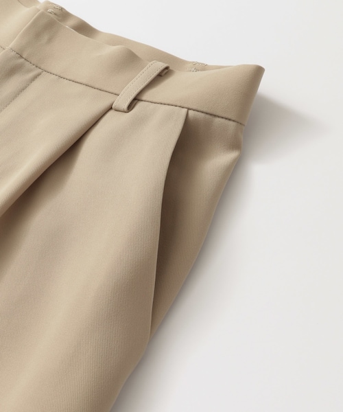 URBAN RESEARCH（アーバンリサーチ）の「タックワイドパンツ（パンツ・レディース・OFF/BEIGE/BLACK・36/38）」の16枚目の写真