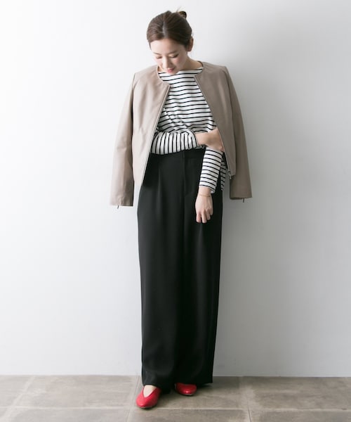 URBAN RESEARCH（アーバンリサーチ）の「タックワイドパンツ（パンツ・レディース・OFF/BEIGE/BLACK・36/38）」の10枚目の写真