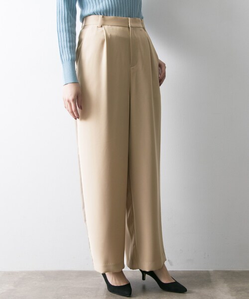 URBAN RESEARCH（アーバンリサーチ）の「タックワイドパンツ（パンツ・レディース・OFF/BEIGE/BLACK・36/38）」の6枚目の写真