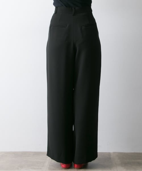 URBAN RESEARCH（アーバンリサーチ）の「タックワイドパンツ（パンツ・レディース・OFF/BEIGE/BLACK・36/38）」の13枚目の写真