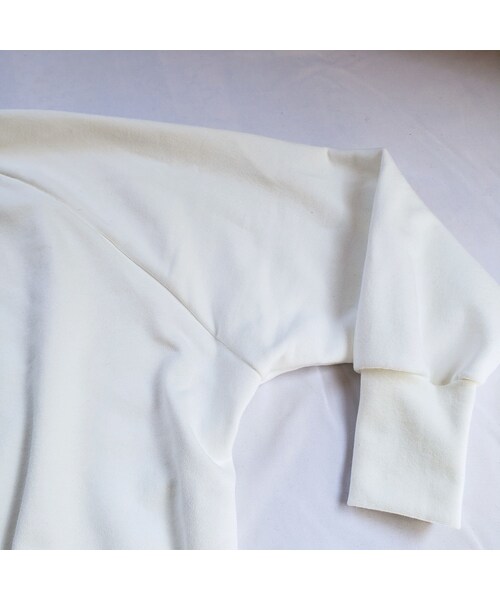 Handmade（ハンドメイド）の「ラグランスリーブビッグスエット（スウェット・レディース・その他）」の14枚目の写真