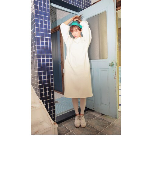 STYLENANDA（スタイルナンダ）の「ラウンドネック8分袖ルーズワンピース（その他・レディース・アイボリー・FREE）」の20枚目の写真