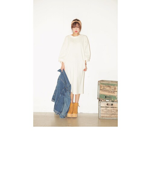 STYLENANDA（スタイルナンダ）の「ラウンドネック8分袖ルーズワンピース（その他・レディース・アイボリー・FREE）」の15枚目の写真