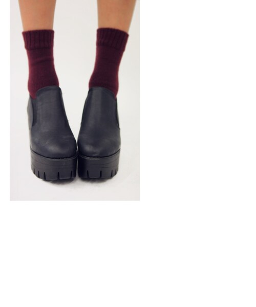 STYLENANDA（スタイルナンダ）の「シンプル厚底パンプス（シューズ・レディース・ブラック・230(230)/235(235)/240(240)/245(245)）」の15枚目の写真