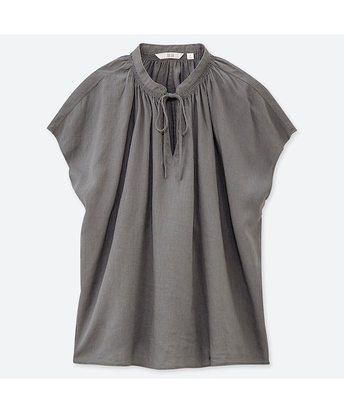 UNIQLO（ユニクロ）の「リネンブレンドギャザーブラウス（半袖）（シャツ/ブラウス・レディース・RED 13/BLUE 68/OLIVE 56/WHITE 00・L/3XL/S/XXL/XL/XS/M）」の3枚目の写真