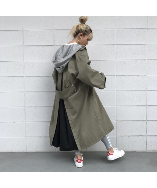 no brand(ノーブランド)の「フード付きバイカラートレンチ #1901(トレンチコート・レディース・その他)」の4枚目の写真