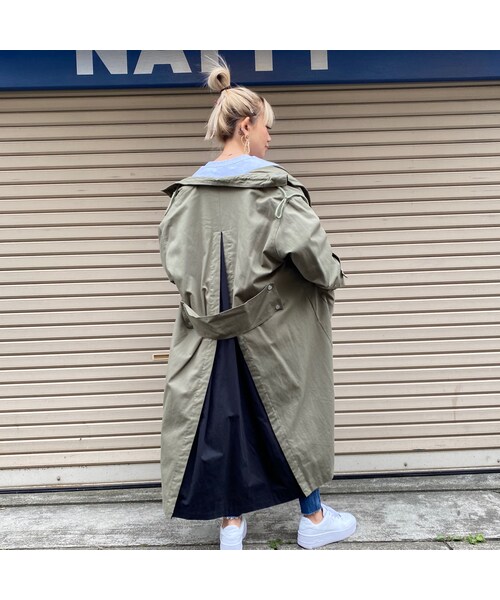 no brand(ノーブランド)の「フード付きバイカラートレンチ #1901(トレンチコート・レディース・その他)」の3枚目の写真