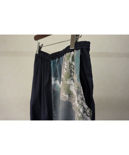 STOF（ストフ）の「stof　サテライツリラックスパンツ（その他パンツ・メンズ・その他）」の3枚目の写真