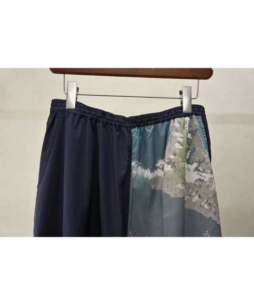 STOF（ストフ）の「stof　サテライツリラックスパンツ（その他パンツ・メンズ・その他）」の2枚目の写真