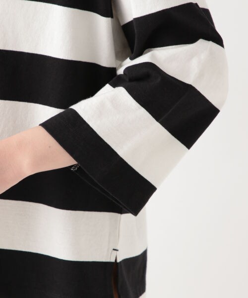 studio CLIP（スタディオクリップ）の「USAコットン7分袖アソートプルオーバー[WEB限定プラスサイズ]（トップス・ホワイト×ブラック/ブラック×グリーン/ネイビー×レッド/ホワイト×ブルー/オフホワイト/チャコール）」の10枚目の写真