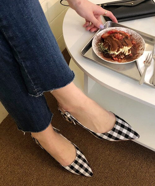 DHOLIC（ディーホリック）の「ギンガムチェックスリングバックシューズ（その他シューズ・レディース・ベージュ/ブラック/ホワイト・230/235/240/245/250）」の3枚目の写真