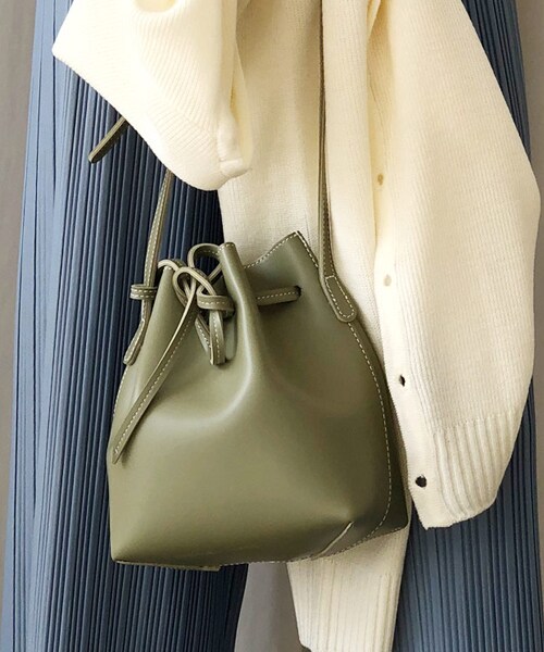 DHOLIC（ディーホリック）の「ステッチ巾着ショルダーバッグ（ショルダーバッグ・レディース・ブラウン/ベージュ/グリーン/ブラック・FREE）」の4枚目の写真