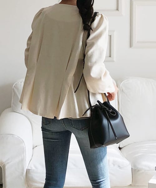 DHOLIC（ディーホリック）の「ステッチ巾着ショルダーバッグ（ショルダーバッグ・レディース・ブラウン/ベージュ/グリーン/ブラック・FREE）」の2枚目の写真