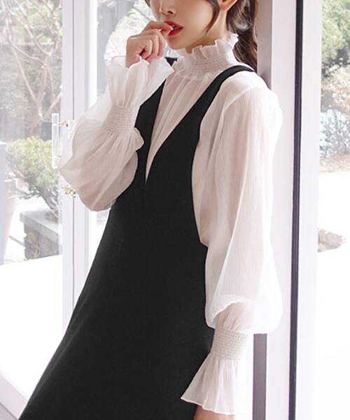 DHOLIC（ディーホリック）の「ハーフネックリンクルブラウス（シャツ/ブラウス・レディース・ベージュ/ホワイト/ブラック・FREE）」の2枚目の写真