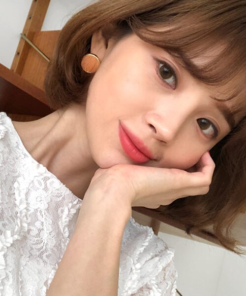 DHOLIC（ディーホリック）の「カラーサークルピアス（ピアス（両耳用）・レディース・グリーン/ホワイト/ピンク/イエロー・FREE）」の4枚目の写真