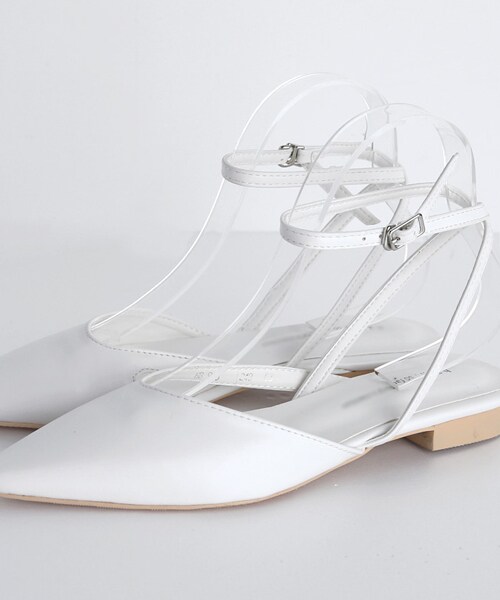 DHOLIC（ディーホリック）の「フラットアンクルストラップシューズ（その他シューズ・レディース・ベージュ/ブラック/ピンク/ホワイト・230/235/240/245/250）」の2枚目の写真