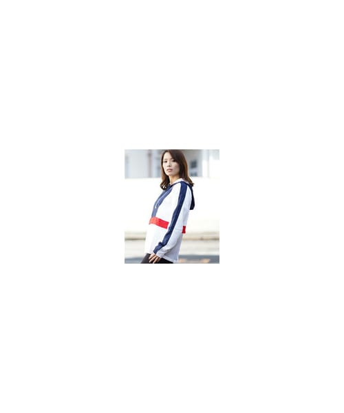 Reebok(リーボック)の「CL ADV アノラック(ブルゾン・レディース・ホワイト・S/M/L/O/XO)」の2枚目の写真