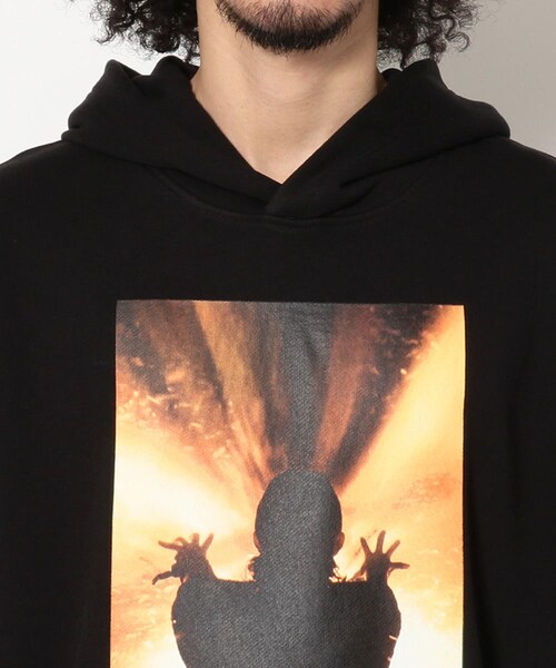 L.H.P（エルエイチピー）の「IH NOM UH NIT / インノミネイト/HOODIE