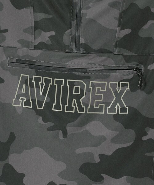 AVIREX（アヴィレックス）の「リフレクティブ ロゴ ストレッチ アノラック/REFLECTIVE LOGO STRETCH ANORAK（ジャケット/アウター・メンズ・WHITE/BLUE/GREY/CAMO・M, L, XL, XXL）」の5枚目の写真