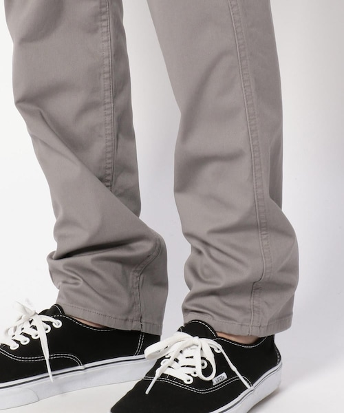 AVIREX（アヴィレックス）の「AVIREX/アヴィレックス/ストレッチ ドビー パンツ/STRETCH DOBBY PANT（パンツ・メンズ・WHITE/OLIVE/CAMO/D/GREY/ORANGE/BEIGE/BLACK/RENGA/MOCCA/WHT/CAMO II/BRN/CAMO/NAVY・S, M, L, XL, XXL）」の8枚目の写真