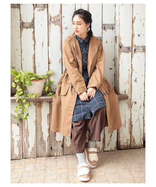 Samansa Mos2（サマンサ モスモス）の「細コールバレルパンツ（パンツ・ブラック/オレンジ/ブラウン/グリーン・F）」の3枚目の写真