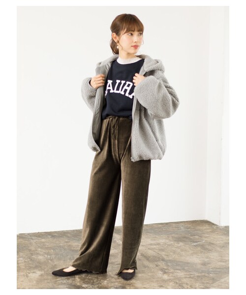 Green　Parks（グリーンパークス）の「・RAYCASSIN リブベロアワイドパンツ（パンツ・ブラック/ベージュ/ブラウン/カーキ・F）」の2枚目の写真