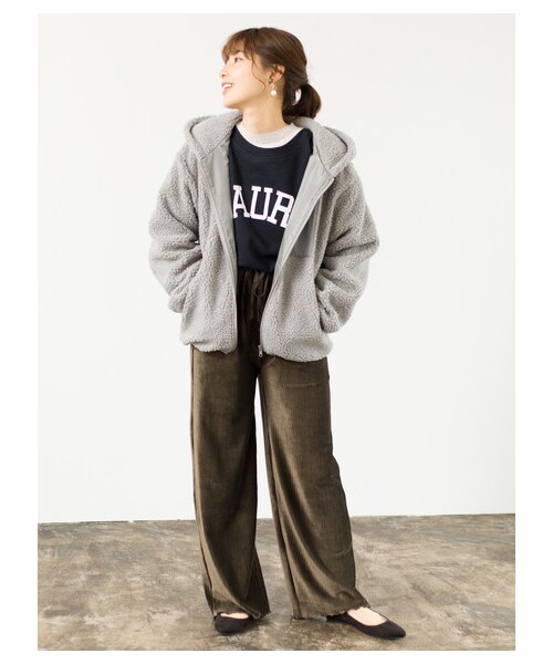 Green　Parks（グリーンパークス）の「・RAYCASSIN リブベロアワイドパンツ（パンツ・ブラック/ベージュ/ブラウン/カーキ・F）」の3枚目の写真