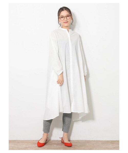 earth music&ecology(アースミュージックアンドエコロジー)の「・バンドカラーフレアシャツワンピース(ワンピース/ドレス・オフホワイト/グレーベージュ/ストライプ・F)」の2枚目の写真