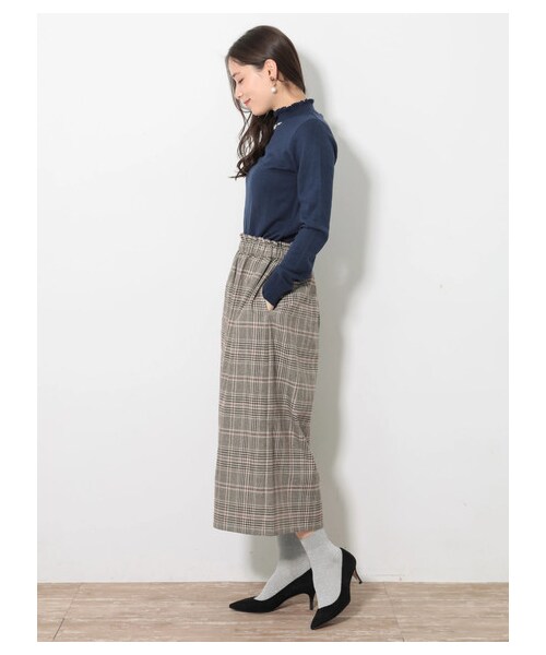 earth music&ecology（アースミュージックアンドエコロジー）の「・あったかツイルスカーチョ（パンツ・ベージュ/モカ/ダークネイビー/チェックネイビー/チェックベージュ/チェックブラック・F）」の14枚目の写真
