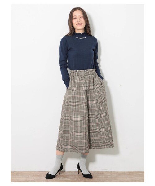 earth music&ecology（アースミュージックアンドエコロジー）の「・あったかツイルスカーチョ（パンツ・ベージュ/モカ/ダークネイビー/チェックネイビー/チェックベージュ/チェックブラック・F）」の13枚目の写真