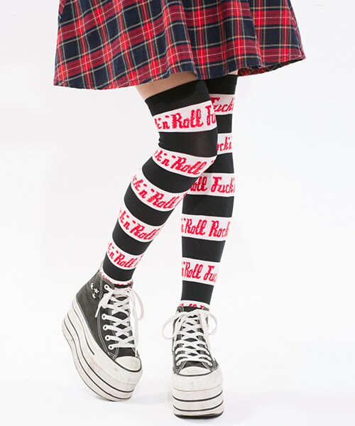 Aymmy in the batty girls(エイミーインザバッティーガール)の「FUCK`N`ROLL KNEE HIGH(ファッション雑貨・レディース・ブルー/ホワイト・FREE)」の1枚目の写真