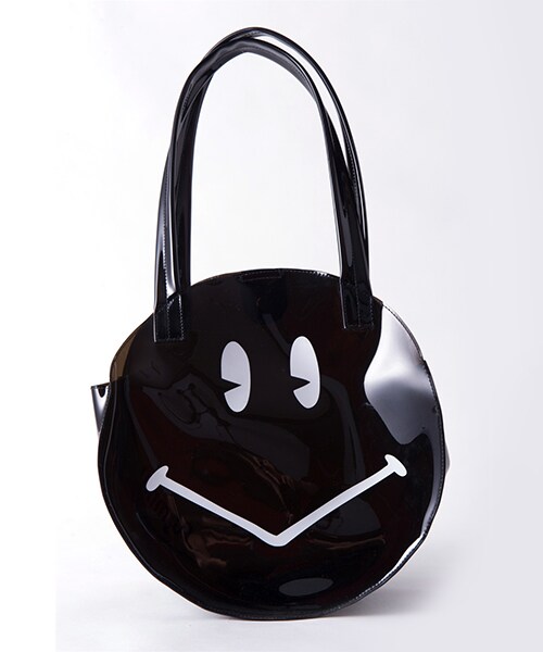 Aymmy in the batty girls（エイミーインザバッティーガール）の「SMILY POOL BAG（バッグ・レディース・ピンク/イエロー/ブラック・FREE）」の3枚目の写真