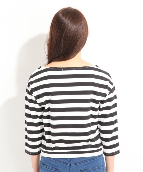 LOWRYS FARM（ローリーズファーム）の「２０／アソートボーダーボート8分袖（トップス・レディース・ブラック×均等ピッチ/ブラック×マリンピッチ/ブラック×変形ピッチ/レッド×均等ピッチ/レッド×マリンピッチ/レッド×変形ピッチ・Ｍ/Ｌ）」の9枚目の写真