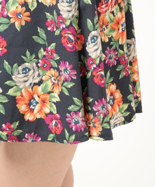 LEPSIM（レプシィム）の「プリントサーキュラーキュロット（パンツ・レディース・エスニック/ピンク（オオナバガラ）/タショクフラワー・FREE SIZE）」の10枚目の写真