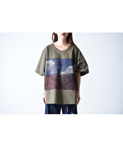 YANTOR(ヤントル)の「YANTOR Himaraya Cut Sewn(Tシャツ/カットソー・レディース・ホワイト/グレー・M/F)」の2枚目の写真